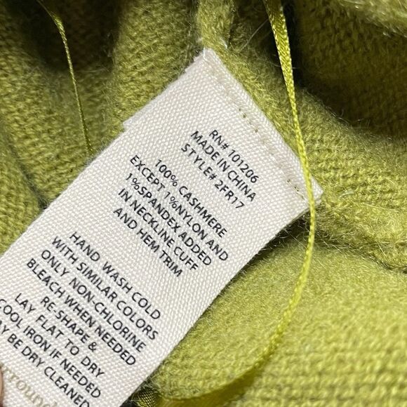 SOFT SURROUNDINGS Cashmere Button-Detail Sweater Green Size Small - Picture 4 of 5